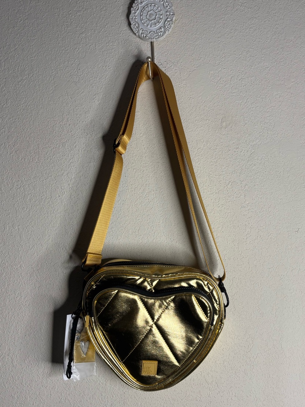 IHKWIP X Shawn Killinger Lover Quilted Heart Crossbody - Picture 2 of 5